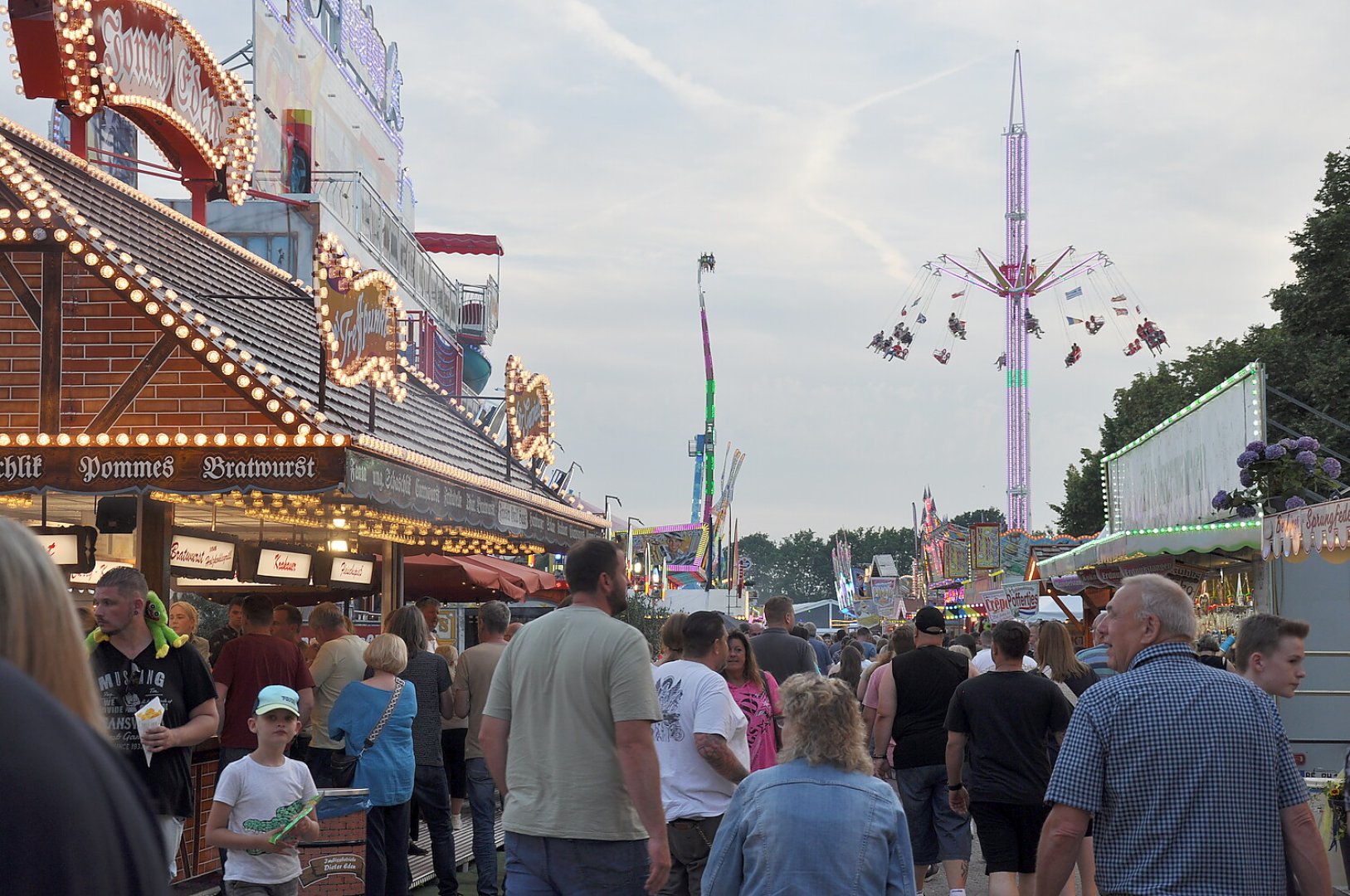 Schützenfest Esens 2023 - Bild 43