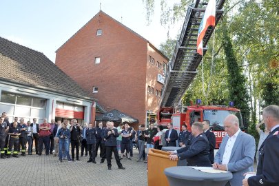 Neue Drehleiter für Leeraner Feuerwehr  - Bild 3