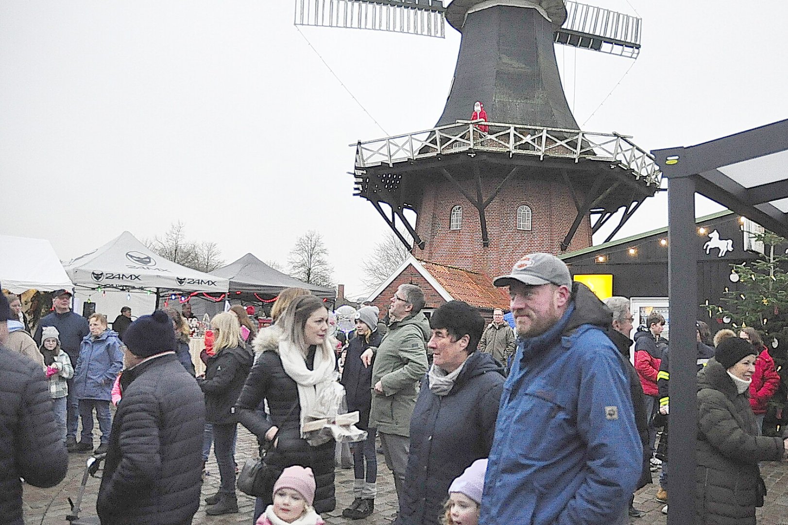 Adventliche Stimmung in Stapelmoor - Bild 1