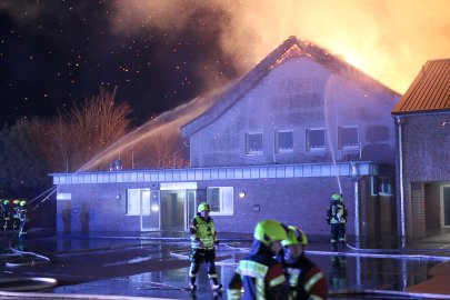 Turnhalle in Neermoor abgebrannt - Bild 2