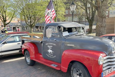 Die coolsten Karren auf dem Oldtimermarkt in Emden - Bild 11