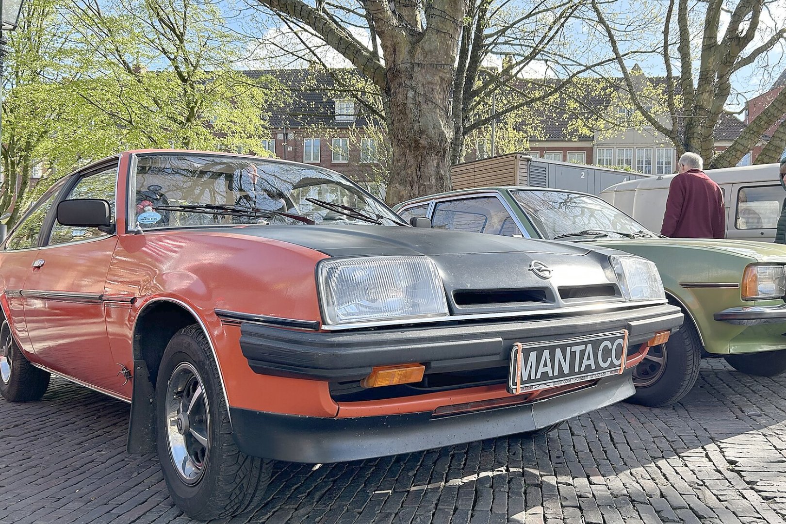 Die coolsten Karren auf dem Oldtimermarkt in Emden - Bild 12