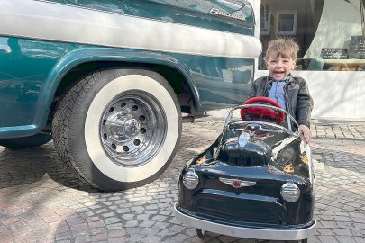 Die coolsten Karren auf dem Oldtimermarkt in Emden - Bild 18