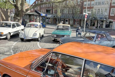 Die coolsten Karren auf dem Oldtimermarkt in Emden - Bild 19