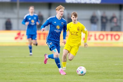 Kickers Emden gewinnt 4:0 gegen Rotenburger SV - Bild 3