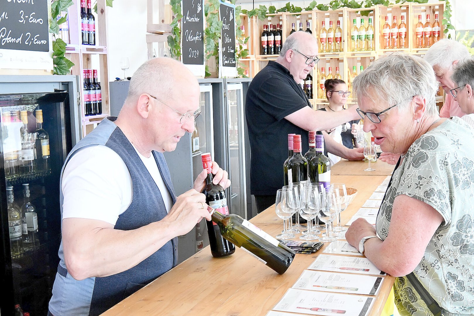 Aurich feierte das Wein- und Gourmetfest  - Bild 2