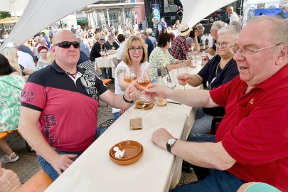 Aurich feierte das Wein- und Gourmetfest  - Bild 28