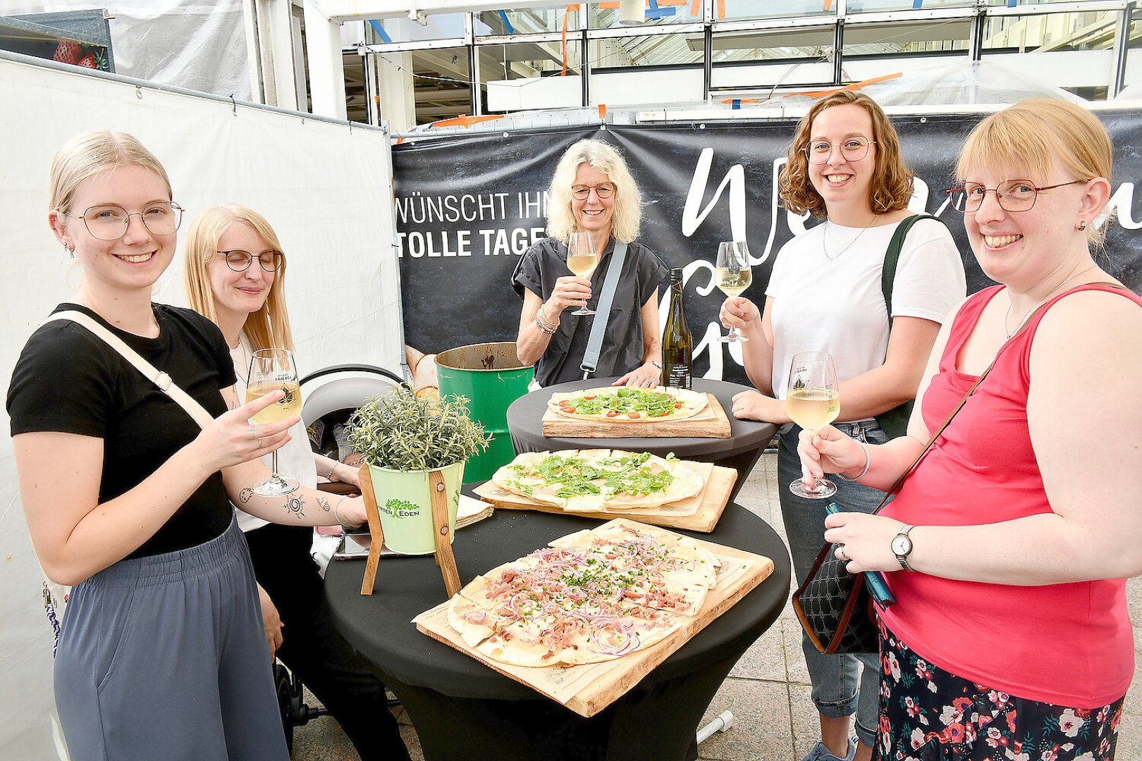 Aurich feierte das Wein- und Gourmetfest  - Bild 33