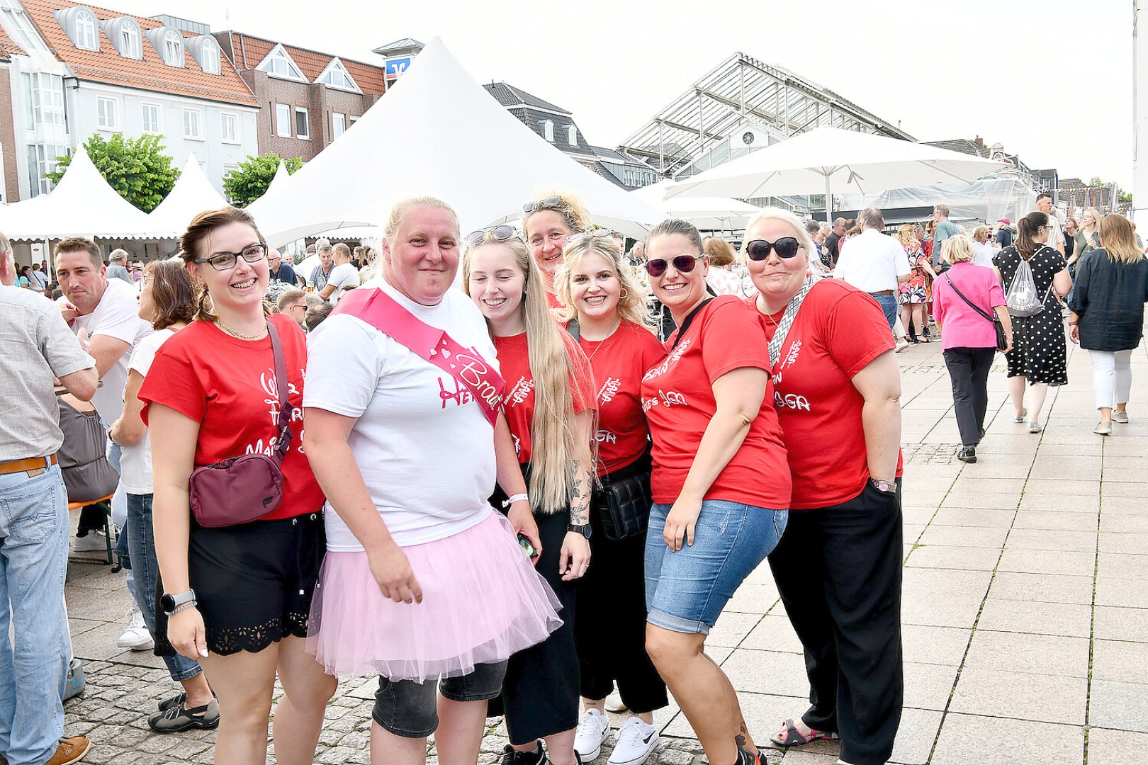 Aurich feierte das Wein- und Gourmetfest  - Bild 35