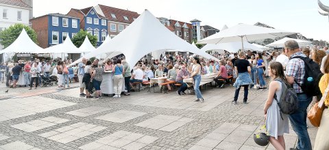 Aurich feierte das Wein- und Gourmetfest  - Bild 40