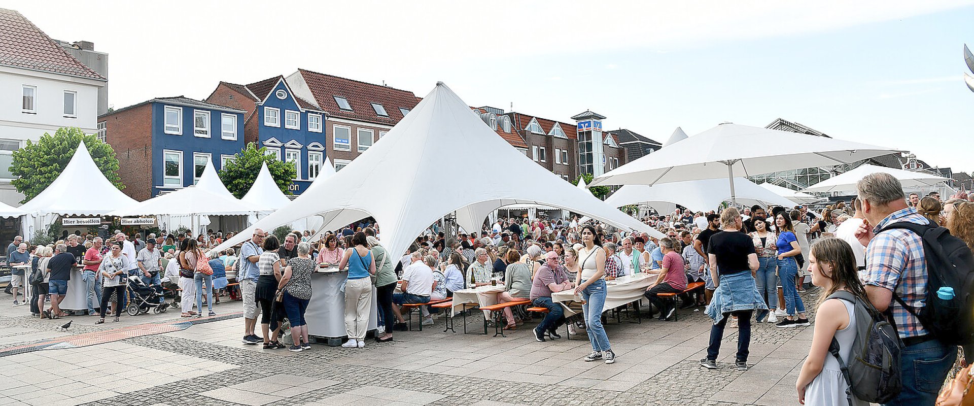 Aurich feierte das Wein- und Gourmetfest  - Bild 41