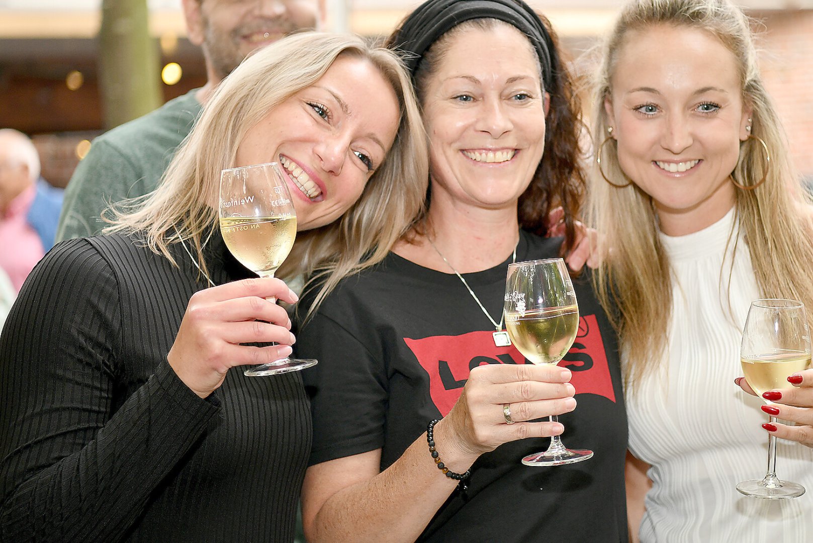 Das Weinfest in Moormerland war gut besucht  - Bild 1