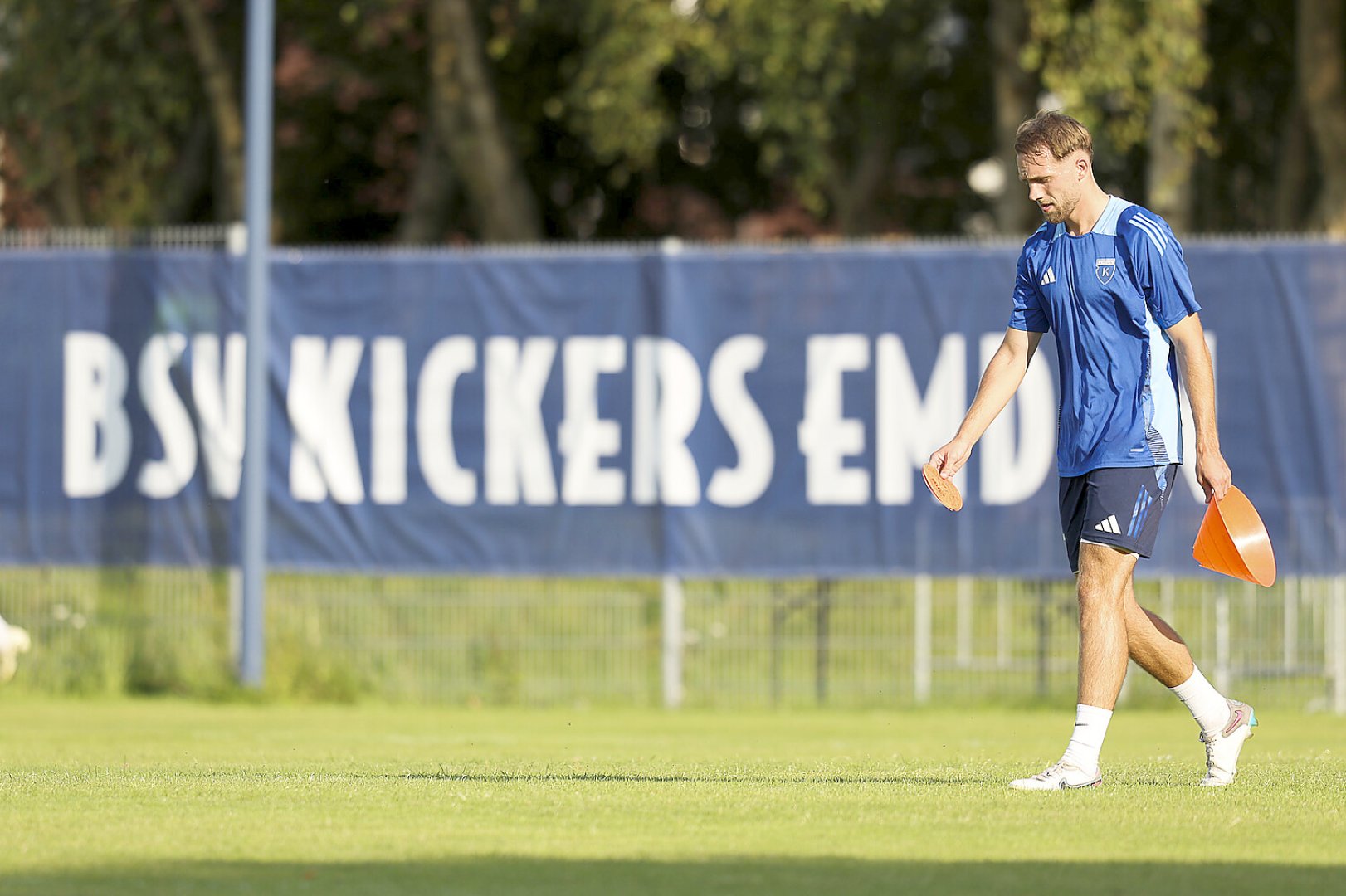 Kickers Emden im Training - Bild 13