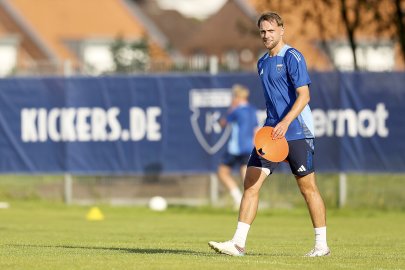 Kickers Emden im Training - Bild 14