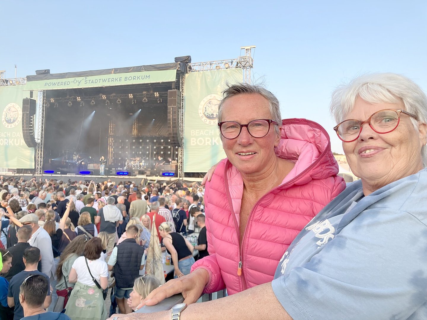 Silbermond bei den Beach Days Borkum 2024 - Bild 13