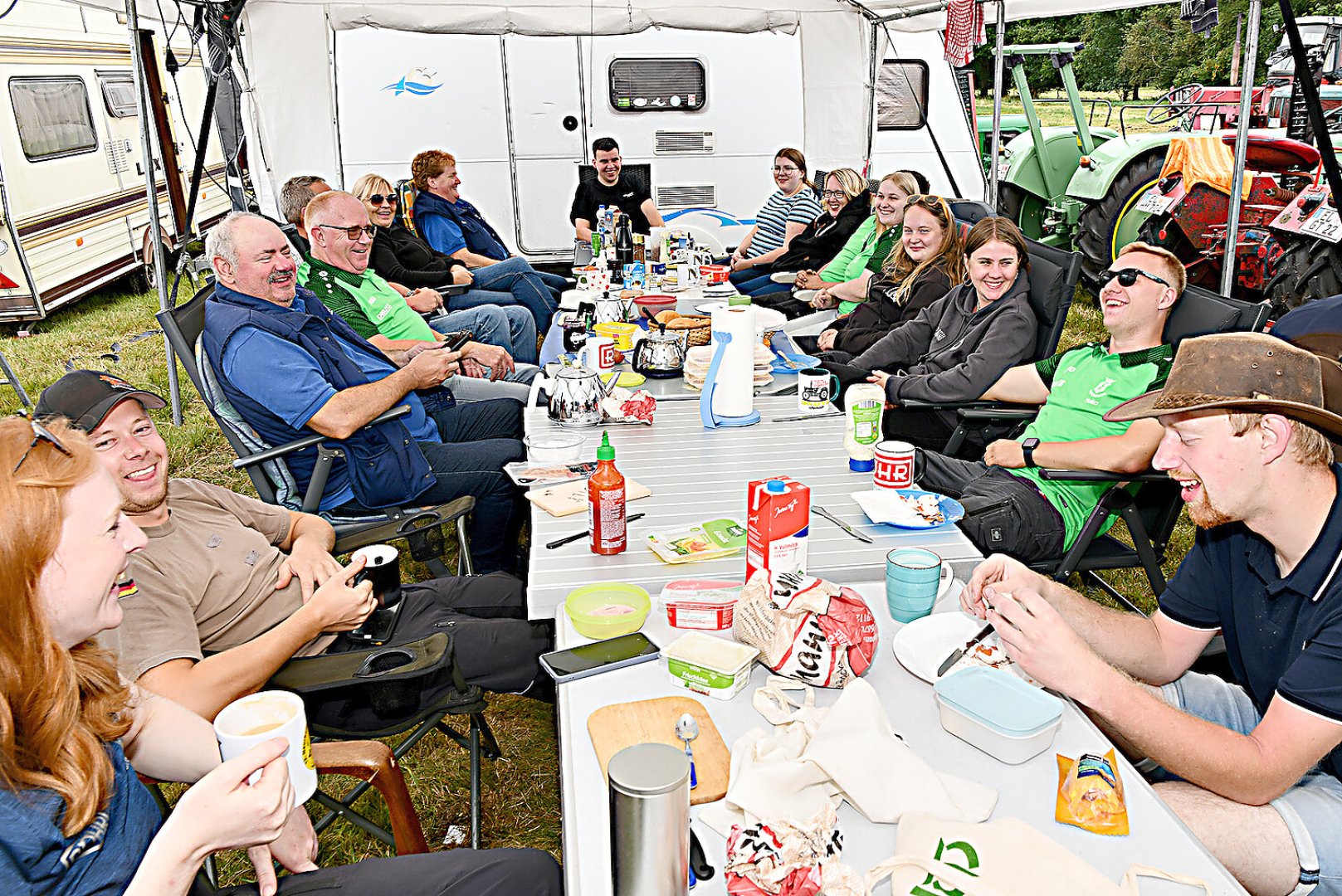 Oldtimertreffen in Veenhusen hat begonnen - Bild 13