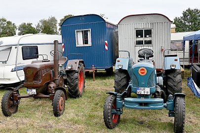 Oldtimertreffen in Veenhusen hat begonnen - Bild 22