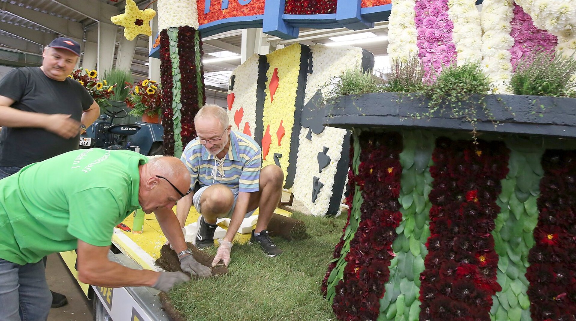 Wahl des Königshauses beim Blütenfest - Bild 11