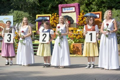 Wahl des Königshauses beim Blütenfest - Bild 32