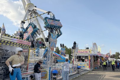 Eindrücke vom Emder Schützenfest  - Bild 12