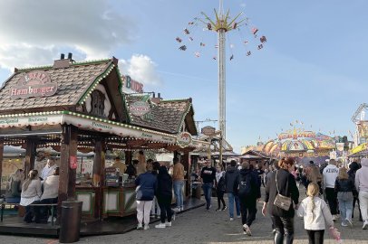 Eindrücke vom Emder Schützenfest  - Bild 25