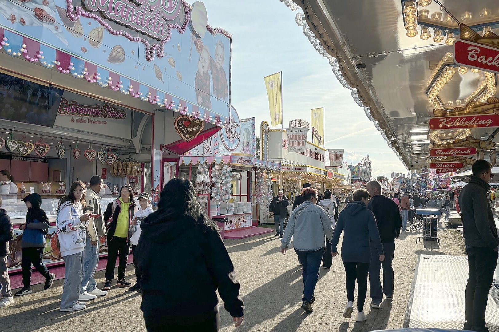 Eindrücke vom Emder Schützenfest  - Bild 33