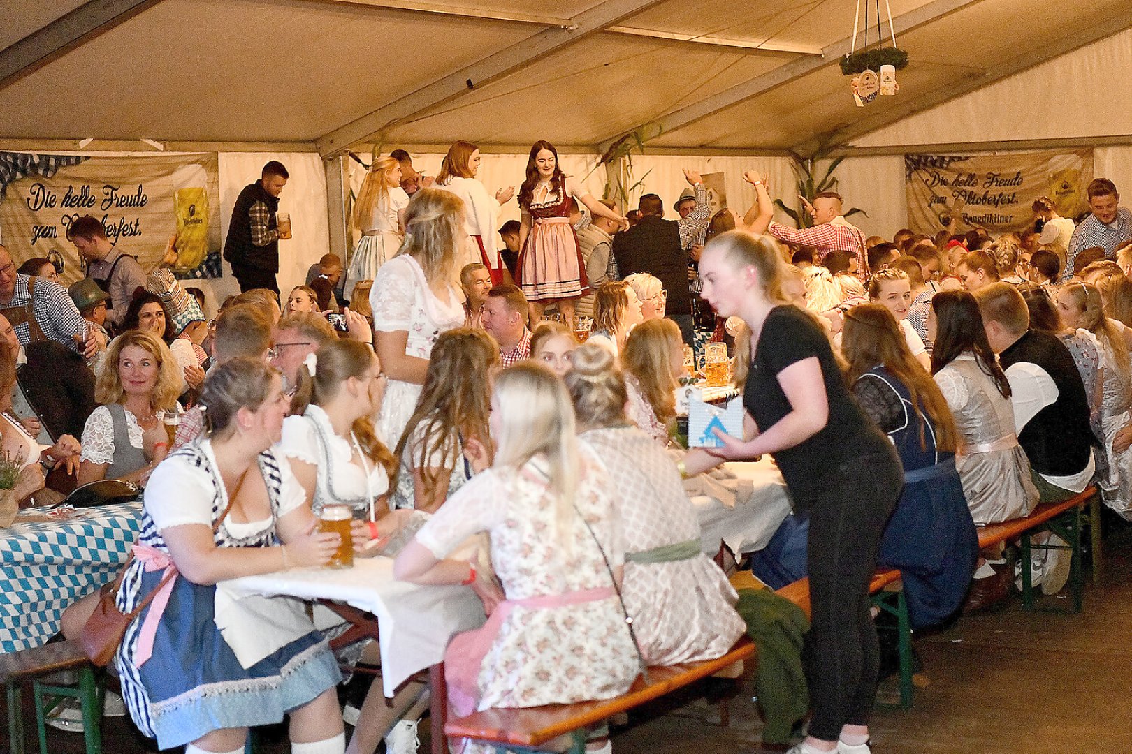 Die Fotos vom Oktoberfest in Veenhusen Teil 3 - Bild 13