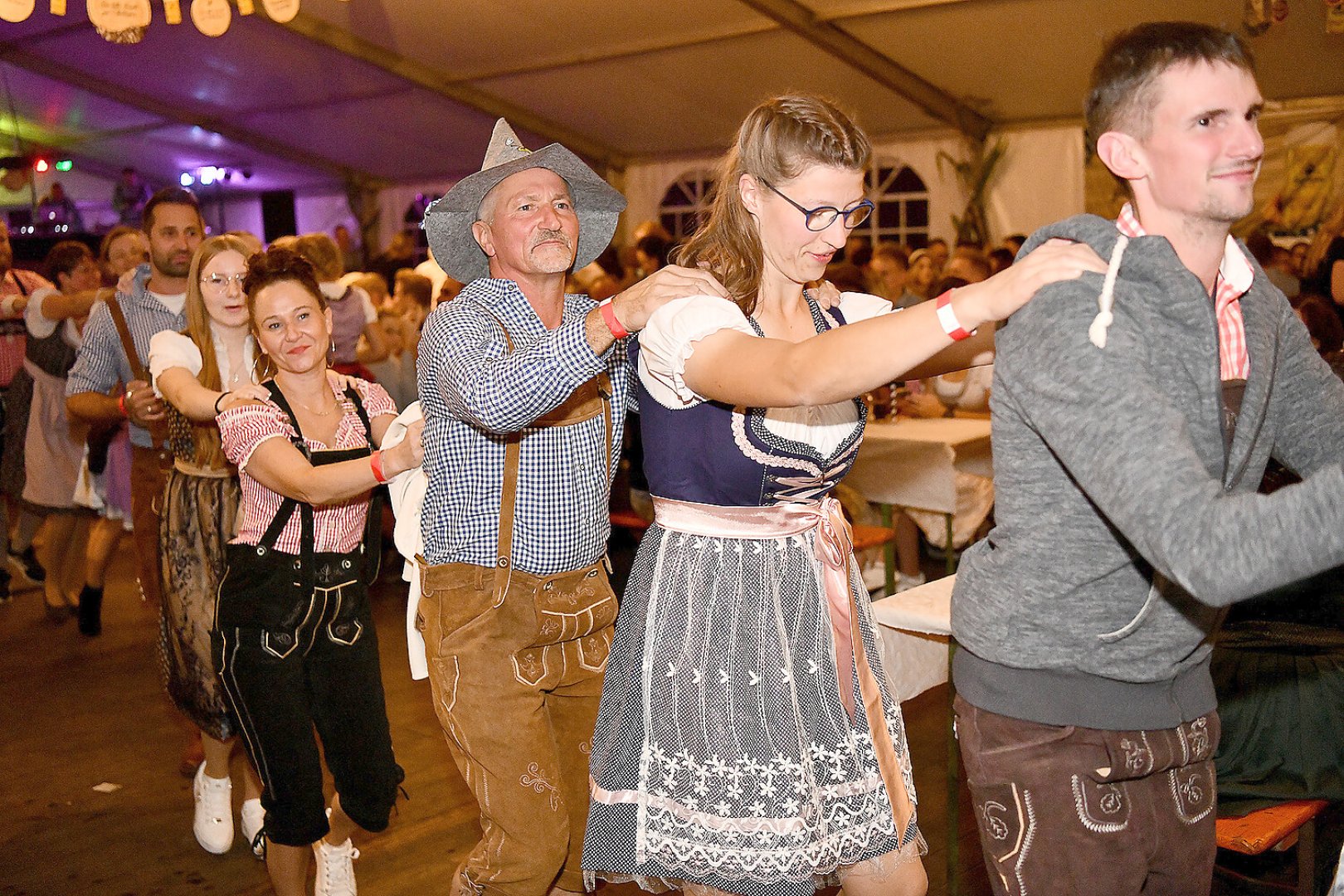 Die Fotos vom Oktoberfest in Veenhusen Teil 3 - Bild 32