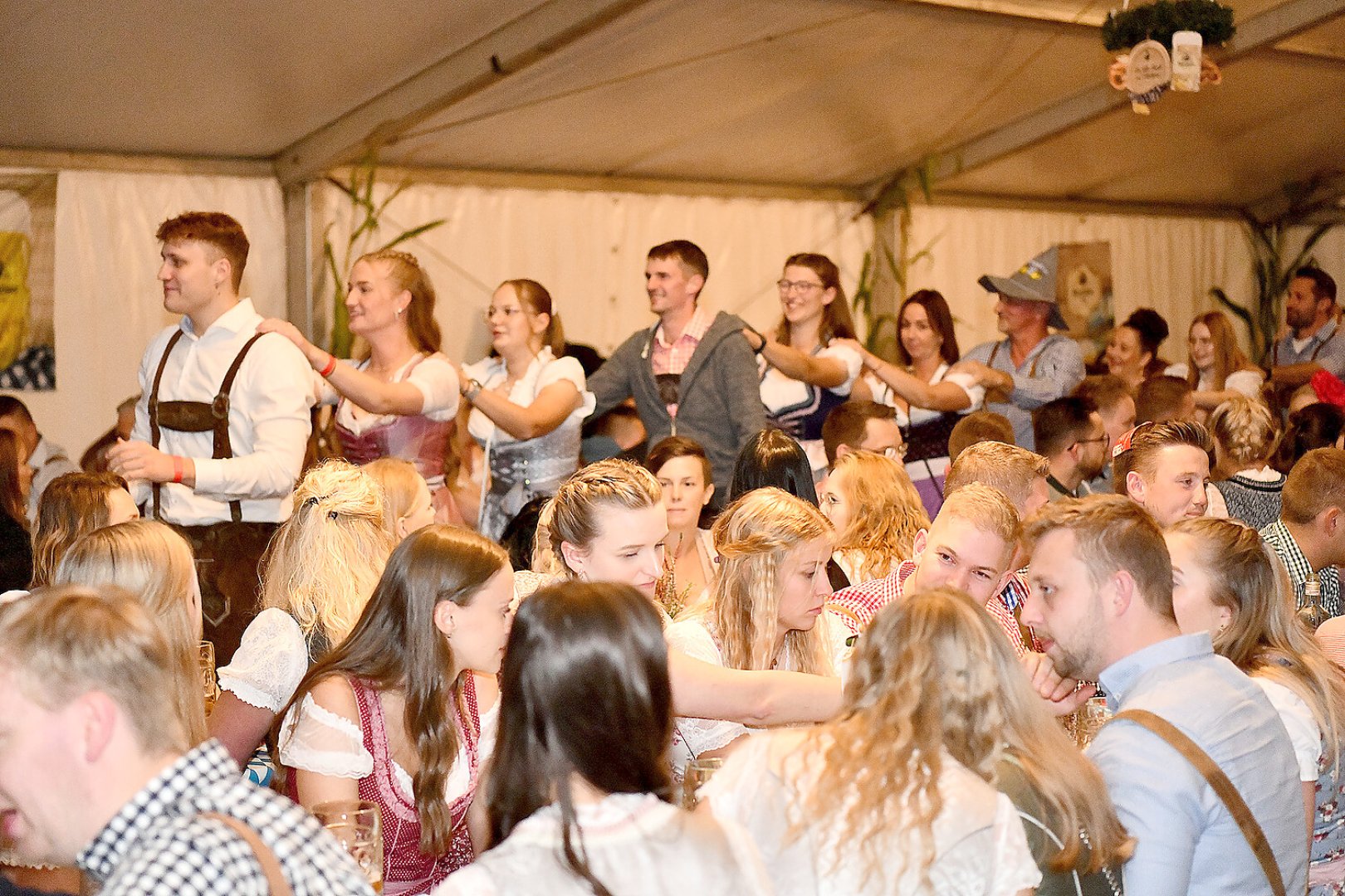 Die Fotos vom Oktoberfest in Veenhusen Teil 3 - Bild 46