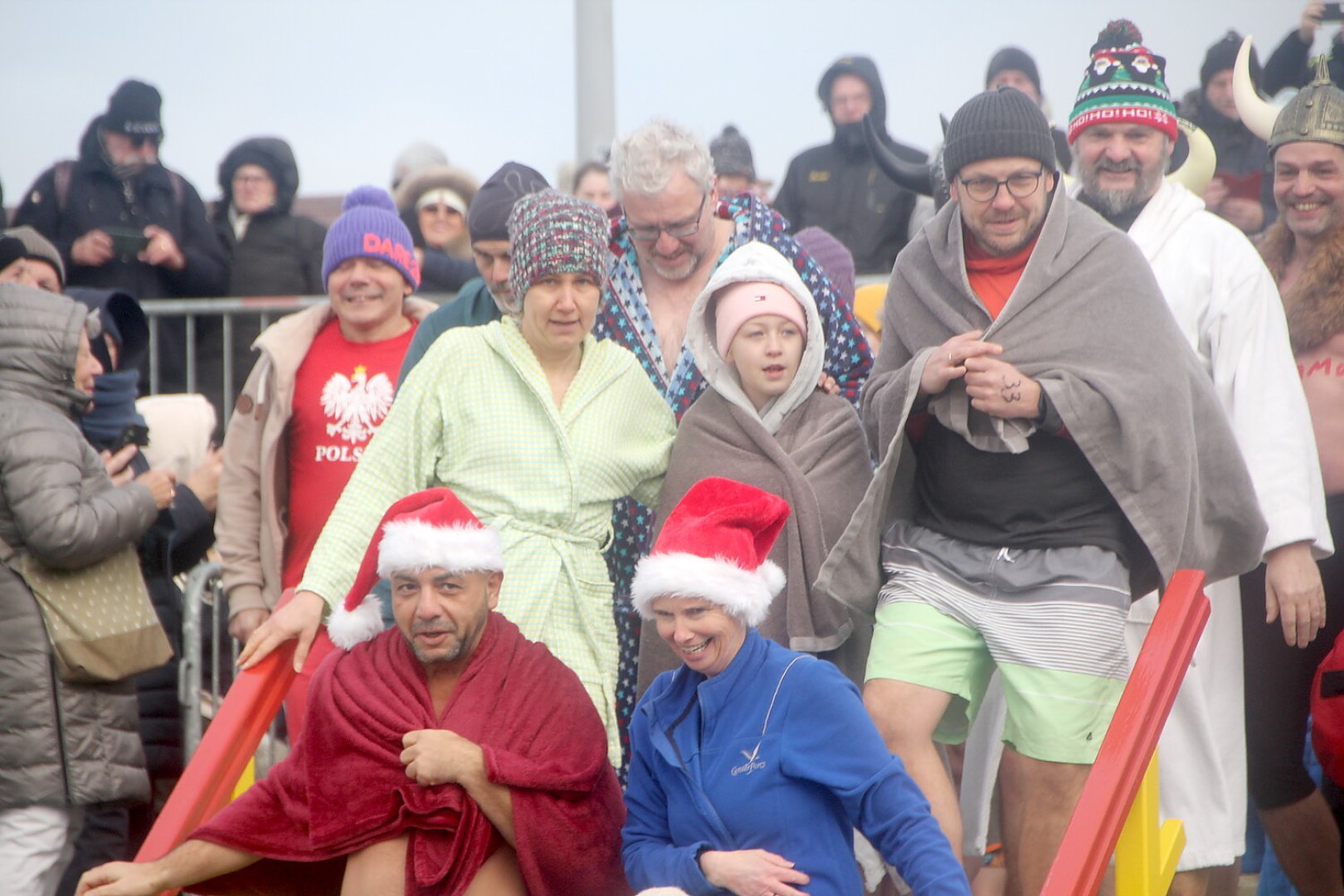 Verschobenes Neujahrsbaden auf Borkum - Bild 12