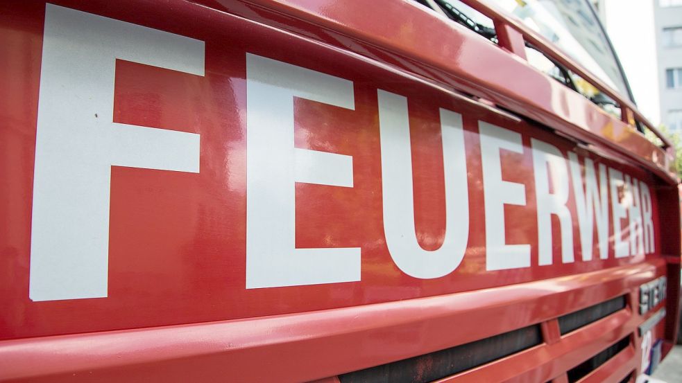 In Wymeer hat ein Auto Feuer gefangen. Der Brand konnte von der Feuerwehr schnell gelöscht werden. Foto: Pixabay