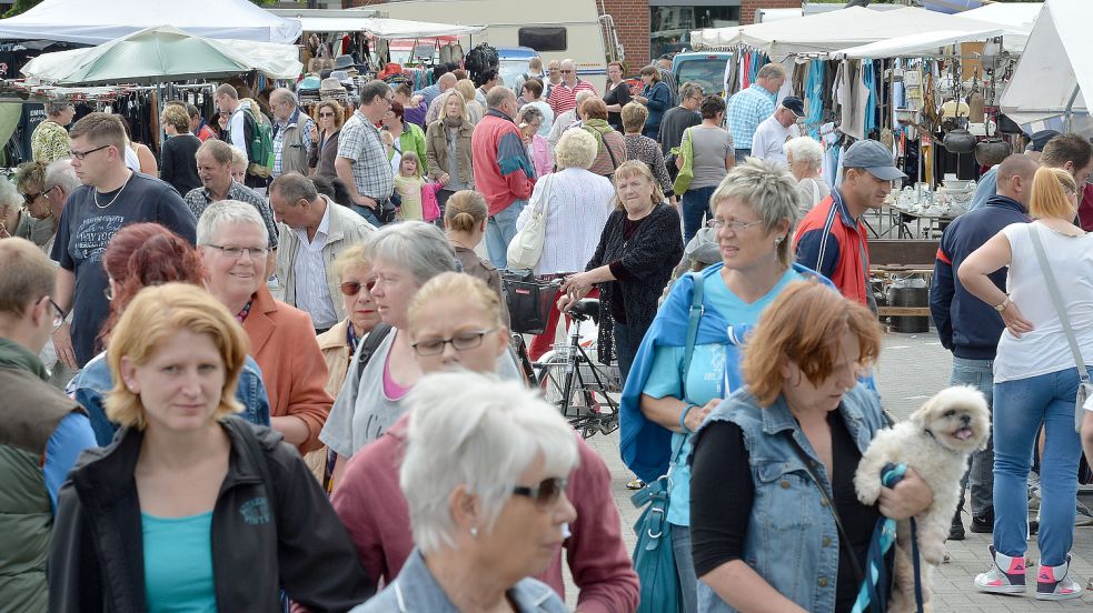 Viele Gäste und ein Ambiente wie in früheren Jahren (hier ein Bild von 2014) wünscht sich die Stadt Wiesmoor für das Stadtfest am 25. Juni. Foto: Ortgies/Archiv