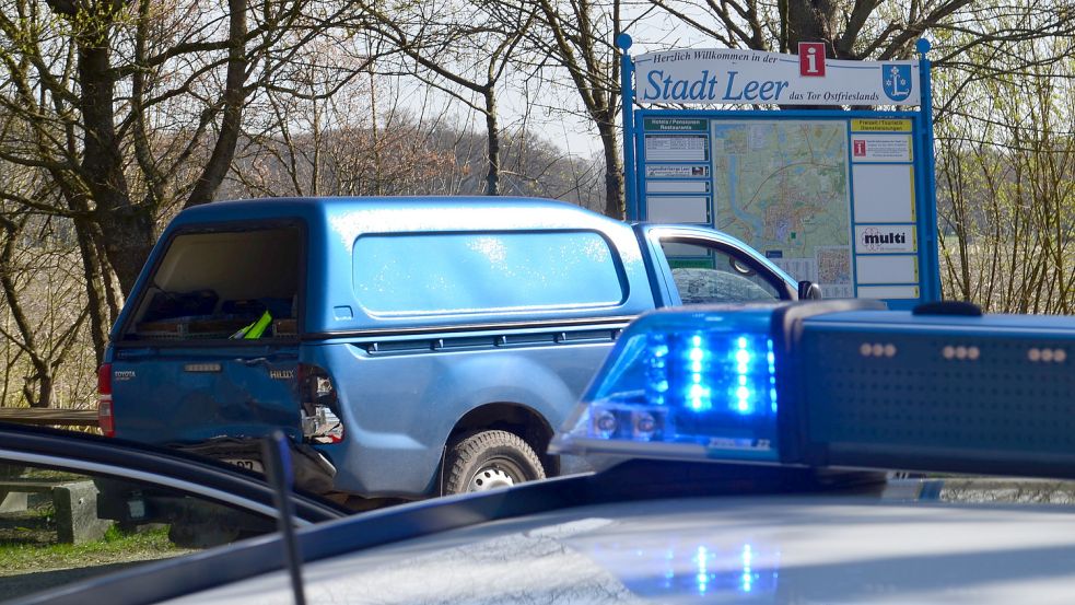 Auf dem Rastplatz an der Papenburger Straße wurden die Details von der Polizei aufgenommen. Foto: Hoppe
