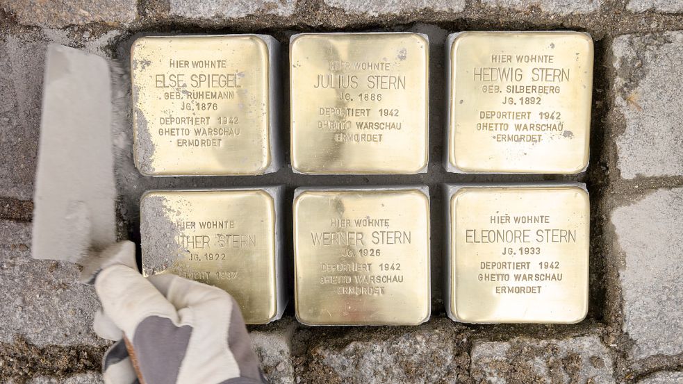 In vielen deutschen Städten gibt es bereits Stolpersteine. Foto: dpa