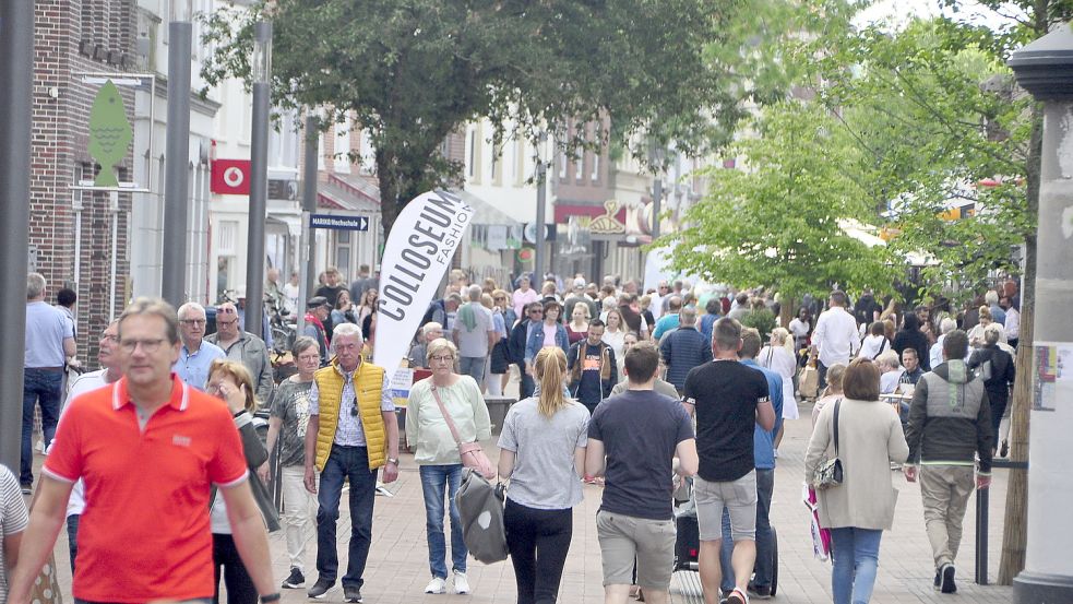 Auch die Geschäfte hatten geöffnet. Foto: Wolters