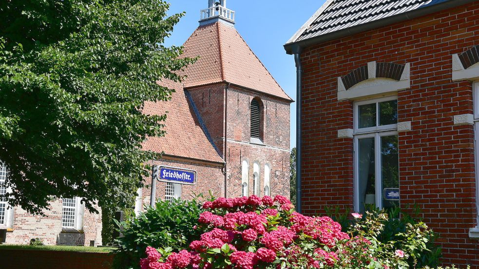 Die Rysumer Kirche wird zur Galerie. Foto: privat