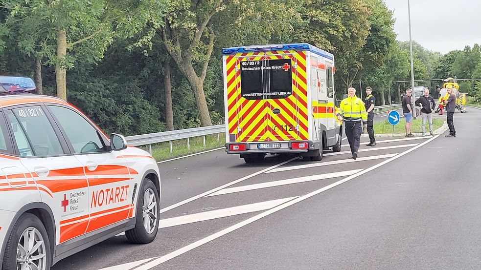 In Leer hat es einen schweren Unfall gegeben. Fotos: Wolters