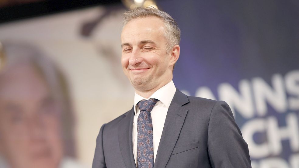 Jan Böhmermann leistet sich gerne einen Scherz: Im Podcast „Fest und Flauschig“ hat er nun einen Videogruß von Laura Müller gekauft. Foto: imago-images/C. Hardt/Future Image