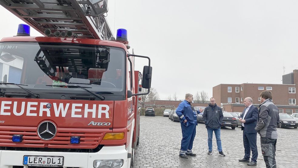 Vor einem guten Jahr hatte ein neutraler Gutachter der Leeraner Drehleiter trotz ihres hohen Alters noch ein gutes Zeugnis ausgestellt. Foto: Stadt Leer/Archiv