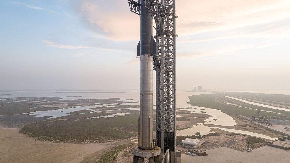 Versuch Nummer zwei am Donnerstag: Das Raumfahrtunternehmen SpaceX will die Riesenrakete Starship testen. Foto: dpa/PA Media/SpaceX