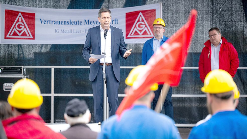 Niedersachsens Wirtschaftsminister Olaf Lies hat klare Vorstellungen, was bei der Meyer-Werft jetzt probieren muss. Foto: dpa