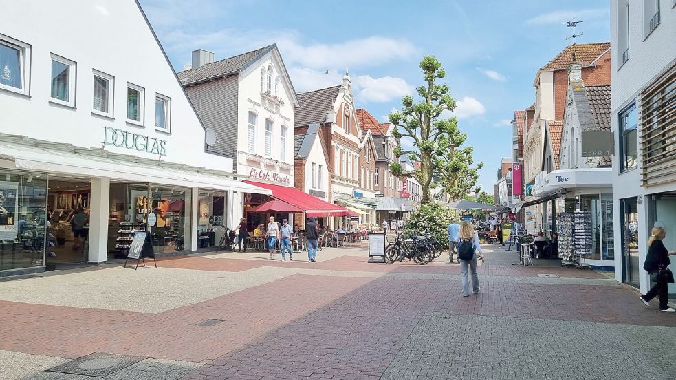 Der verurteilte Sexualstraftäter flüchtete in der Leeraner Innenstadt. Foto: Bothe