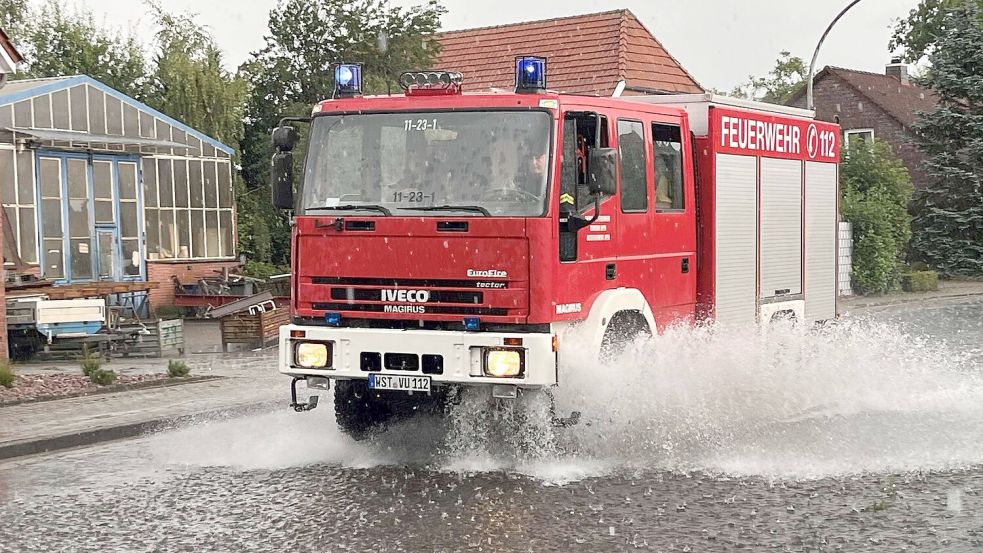 Auch die Feuerwehr war im Einsatz. Foto: Leonhard