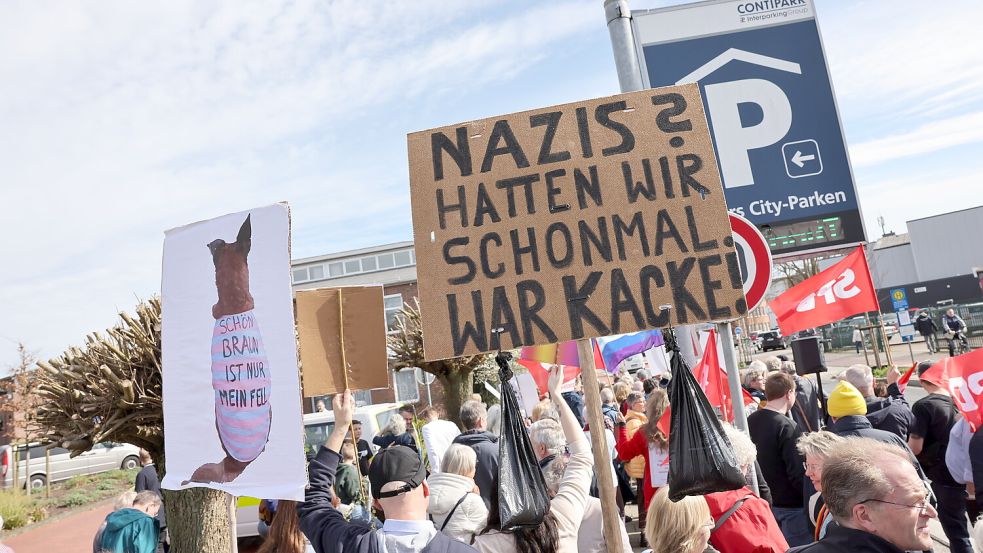 Rund 120 Menschen hatten im April gegen den AfD-Kreisparteitag protestiert. Foto: Hock/Archiv