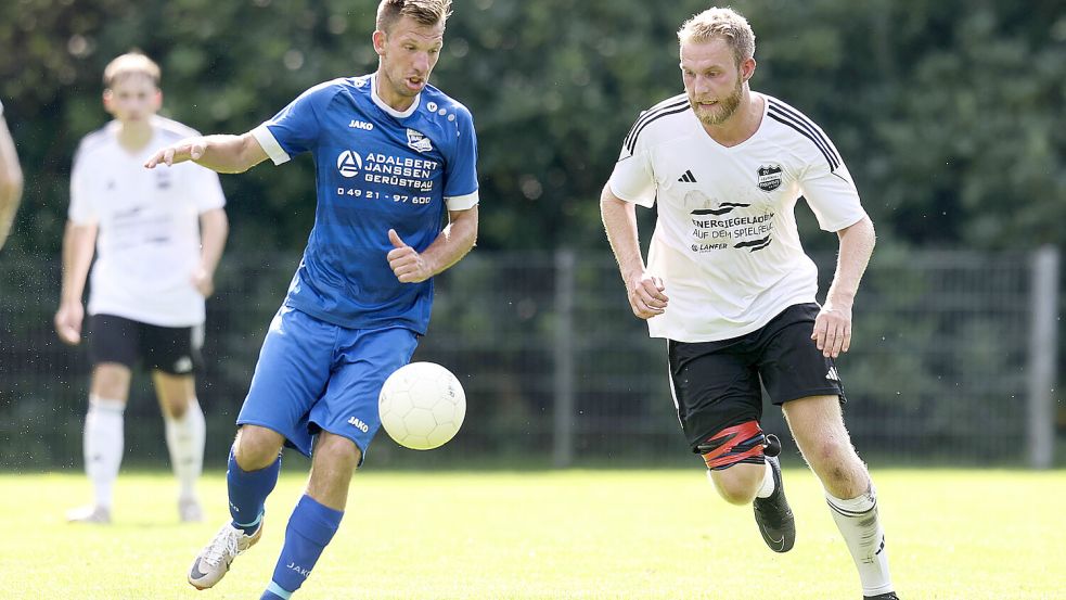 Einen knappen 2:1-Sieg in Plaggenburg (rechts) landete BW Borssum II (links). Foto: Doden/Emden