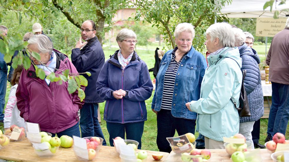 Zum Programm beim Oldersumer Herbst gehört auch der Apfeltag. Foto: Stromann/Archiv