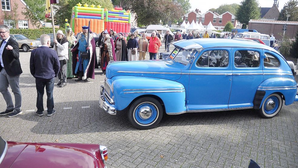 Unter anderem gibt es am Wochenende Oldtimer zu sehen. Foto: Wolters/Archiv