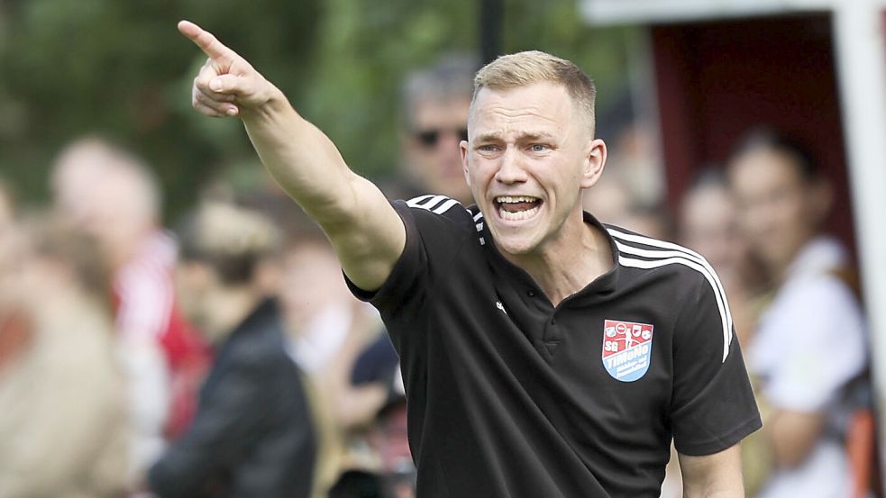 TiMoNo-Trainer Jan-Henrik Koppelkamm freute sich über den Einzug in die nächste Runde. Archivfoto: Doden/Emden