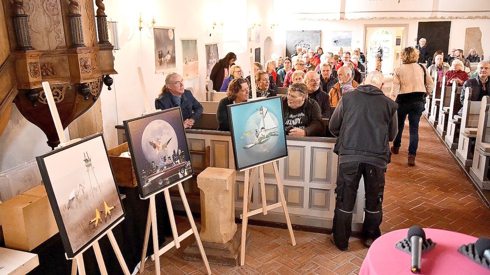 Los geht es immer in der Kirche. Nicht der einzige ungewöhnliche Ausstellungsort. Foto: Stromann/Archiv