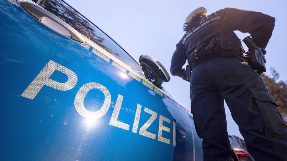 Auf der Suche nach dem Parfümdieb: die Polizei. Foto: dpa